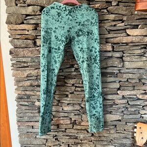 Old Navy Green Floral Patterned / Tye Die Leggings